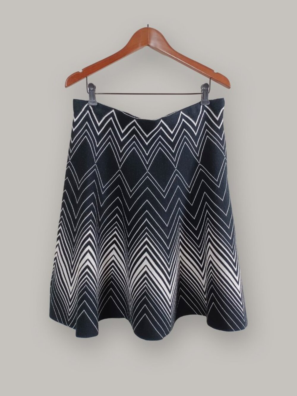 Vila Milano Ombré Chevron Zigzag A-line Knit Skirt Size XL